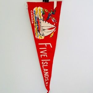 Vintage pennant Five Islands NS